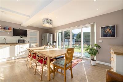 13 Broompark Road, Edinburgh, EH12 7JZ - image 7