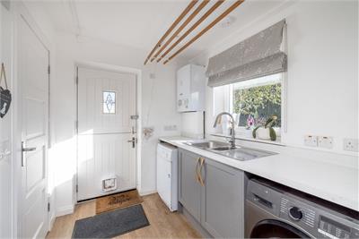 13 Broompark Road, Edinburgh, EH12 7JZ - image 10