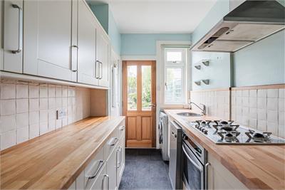 16 Priestfield Crescent, Edinburgh, EH16 5JQ - image 5