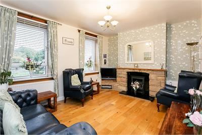 9/3 Whitson Crescent, Edinburgh, EH11 3BA - image 2