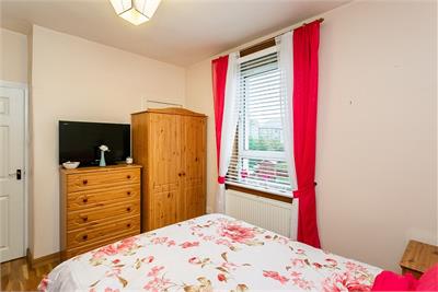 9/3 Whitson Crescent, Edinburgh, EH11 3BA - image 12