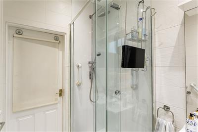 9/3 Whitson Crescent, Edinburgh, EH11 3BA - image 17