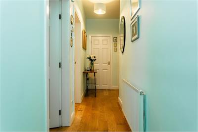 9/3 Whitson Crescent, Edinburgh, EH11 3BA - image 18