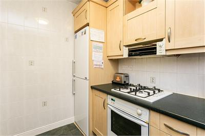 9/3 Whitson Crescent, Edinburgh, EH11 3BA - image 7