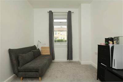 10 Restalrig Square, Restalrig, EH7 6HA - image 13