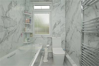 10 Restalrig Square, Restalrig, EH7 6HA - image 9