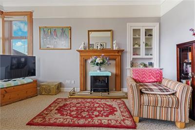 7 Duddingston Square East, Duddingston, Edinburgh, EH15 1RU - image 4