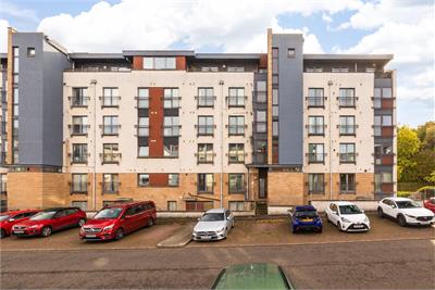8/1 East Pilton Farm Rigg, Edinburgh, EH5 2GD - image 1
