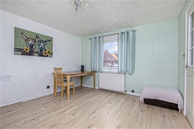 17 Craigston Drive, Dunfermline, KY12 0XE - image 4