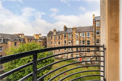 18/11 Blackwood Crescent, Edinburgh, EH9 1QY - image 11