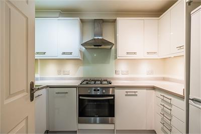 18/11 Blackwood Crescent, Edinburgh, EH9 1QY - image 5