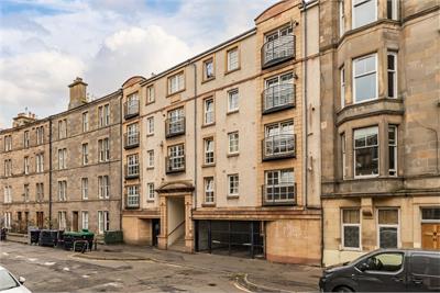 18/11 Blackwood Crescent, Edinburgh, EH9 1QY - image 1