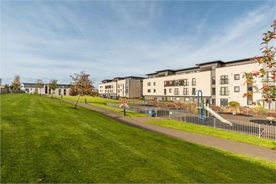 12/7 Burnbrae Drive, Edinburgh, EH12 8AS - image 18