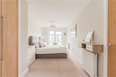 12/7 Burnbrae Drive, Edinburgh, EH12 8AS - image 6