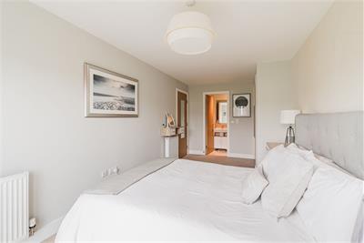 12/7 Burnbrae Drive, Edinburgh, EH12 8AS - image 8