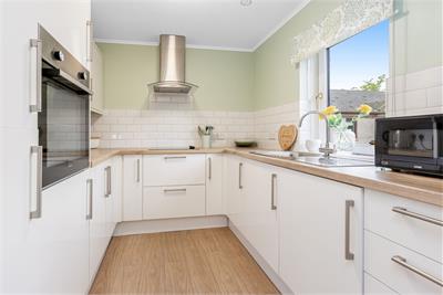 77/58 Barnton Park View, Barnton, Edinburgh, EH4 6EL - image 4