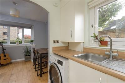5/2 King's Meadow, Prestonfield, Edinburgh, EH16 5JP - image 8