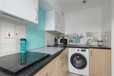 Flat 41 Claycot Park, 1 Ladywell Avenue, EDINBURGH, EH12 7LG - image 7