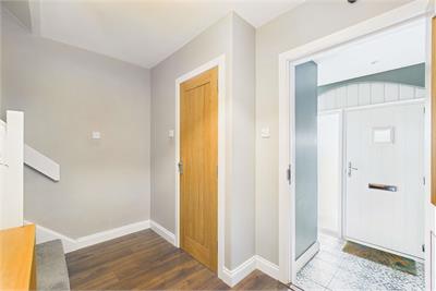 31 Bonaly Brae, Edinburgh, EH13 0QF - image 2