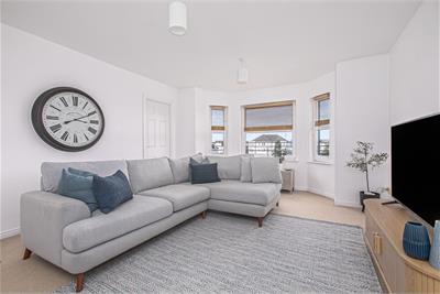 Flat G, 2, Kingfisher Place, Dunfermline, KY11 8JJ - image 2