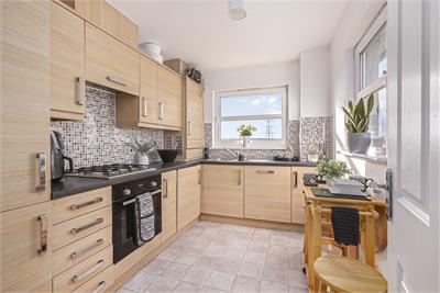 Flat G, 2, Kingfisher Place, Dunfermline, KY11 8JJ - image 8