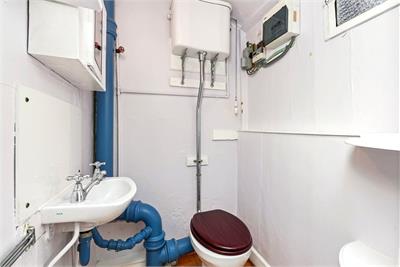 12/3 Annfield, Edinburgh, EH6 4JF - image 12