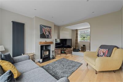 7 Walker Street, Innerleithen, EH44 6LR - image 2