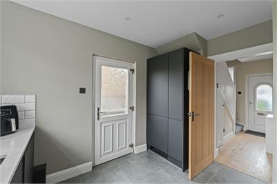 7 Walker Street, Innerleithen, EH44 6LR - image 5