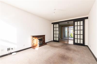 32 North Bughtlinfield, Edinburgh, EH12 8XZ - image 3