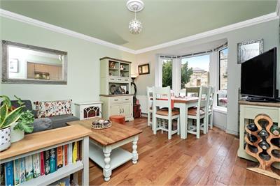 4/2 Grantully Place, Edinburgh, EH9 1SQ - image 2