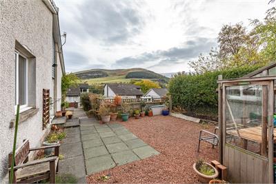 3 Grafton Bank, Town Yetholm, Kelso, TD5 8SB - image 3
