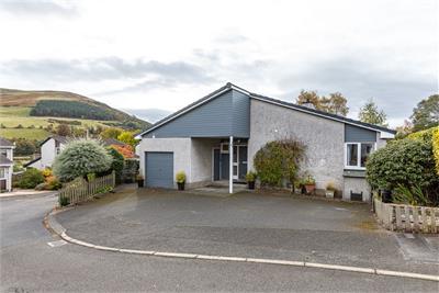 3 Grafton Bank, Town Yetholm, Kelso, TD5 8SB - image 1