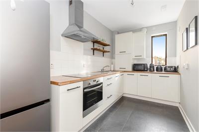 20/8 Citypark Way, Fettes, Edinburgh, EH5 2DF - image 5