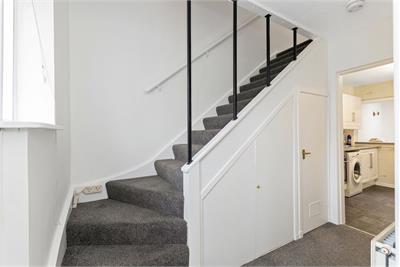 4 Broomhall Place, Edinburgh, EH12 7PE - image 8