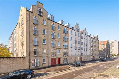 10/17 Giles Street, Leith, Edinburgh EH6 6DA - image 2