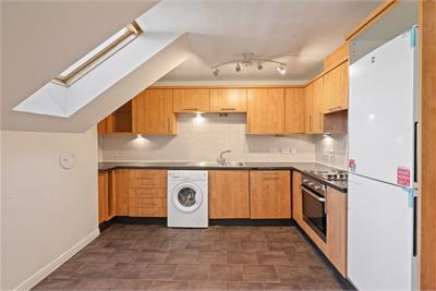 10/17 Giles Street, Leith, Edinburgh EH6 6DA - image 15