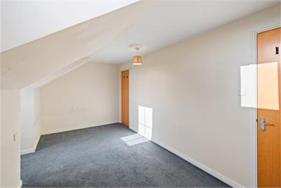 10/17 Giles Street, Leith, Edinburgh EH6 6DA - image 25