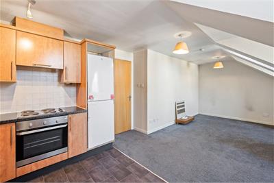 10/17 Giles Street, Leith, Edinburgh EH6 6DA - image 4