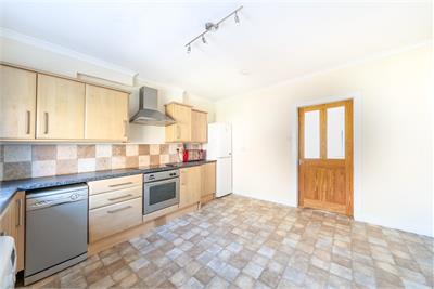 8 Albert Place, Kelso, TD5 7JL - image 5