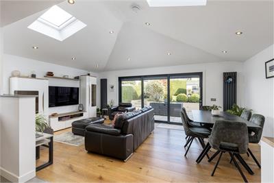 56 Barony Terrace, Edinburgh, EH12 8RF - image 3