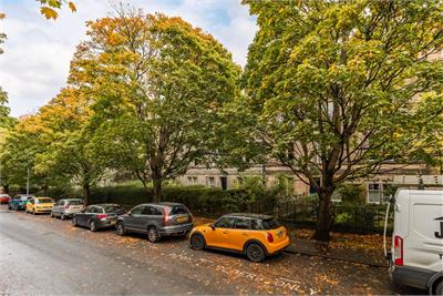 4/7 Gladstone Terrace, Edinburgh, EH9 1LX - image 1