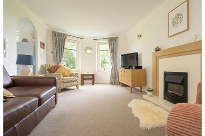 Flat 37 Homescott House, 6 Goldenacre Terrace, Edinburgh EH3 5RE - image 2