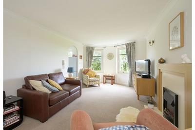 Flat 37 Homescott House, 6 Goldenacre Terrace, Edinburgh EH3 5RE - image 4