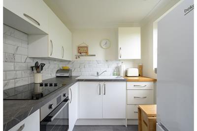 Flat 37 Homescott House, 6 Goldenacre Terrace, Edinburgh EH3 5RE - image 9