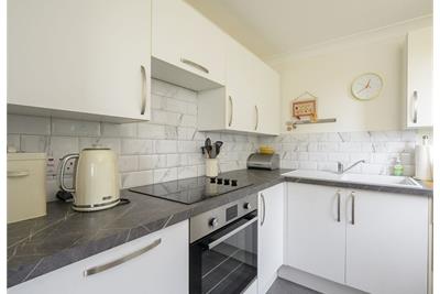 Flat 37 Homescott House, 6 Goldenacre Terrace, Edinburgh EH3 5RE - image 10