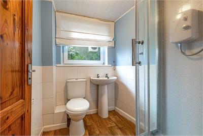 2 Albert Place, Galashiels, TD1 3DN - image 7