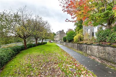 2 Albert Place, Galashiels, TD1 3DN - image 9