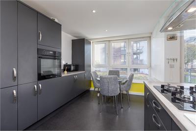 Flat 1, 5 East Pilton Farm Avenue, Edinburgh, EH5 2QE - image 5