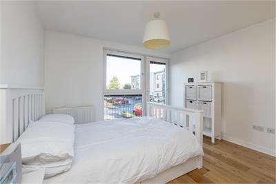 Flat 1, 5 East Pilton Farm Avenue, Edinburgh, EH5 2QE - image 6