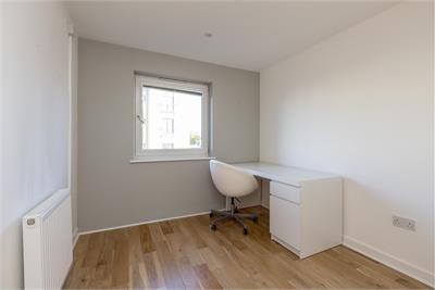 Flat 1, 5 East Pilton Farm Avenue, Edinburgh, EH5 2QE - image 9
